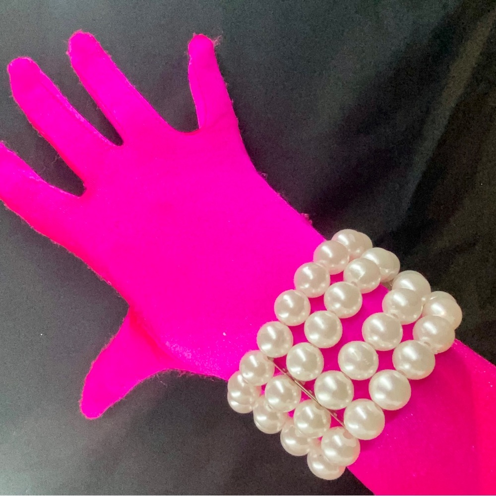 Faux White Pearl 4 Row Stretch Bracelet
